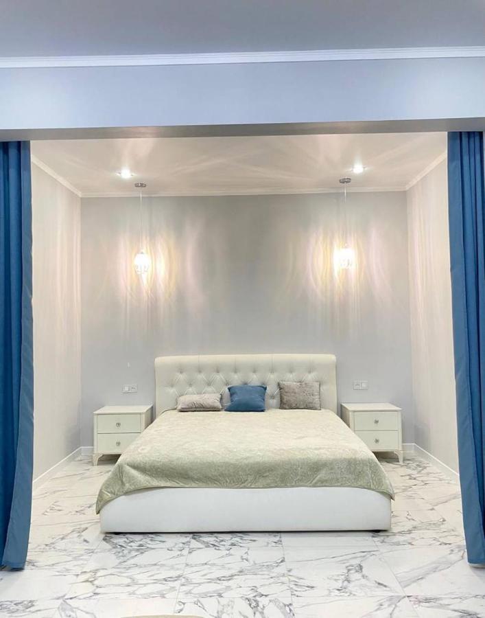 Люкс Апартаменты На Назарбаева Uralsk Extérieur photo