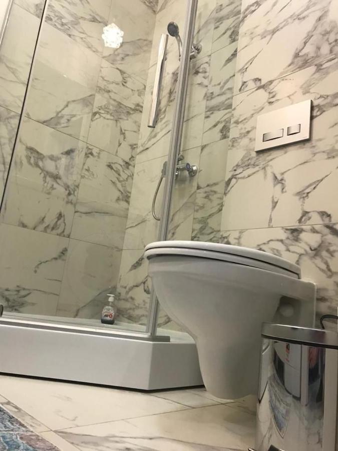 Люкс Апартаменты На Назарбаева Uralsk Extérieur photo
